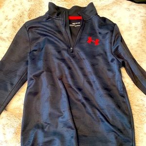 Boys Small Under Armour shirt
